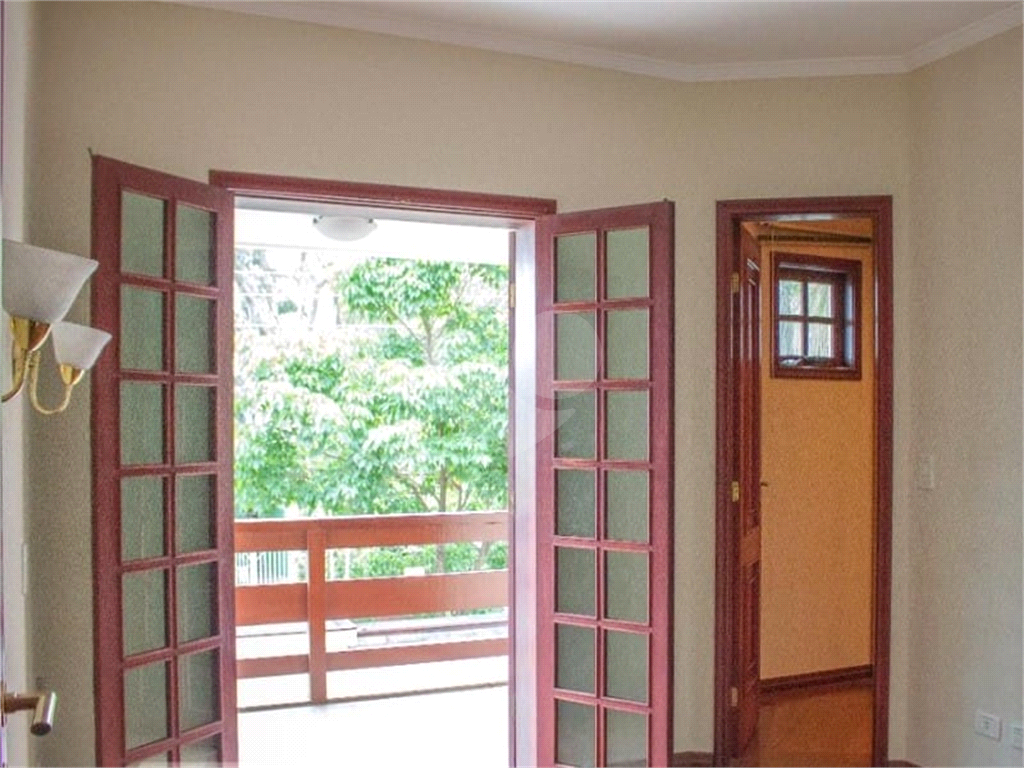 Sobrado à venda com 4 quartos, 300m² - Foto 61