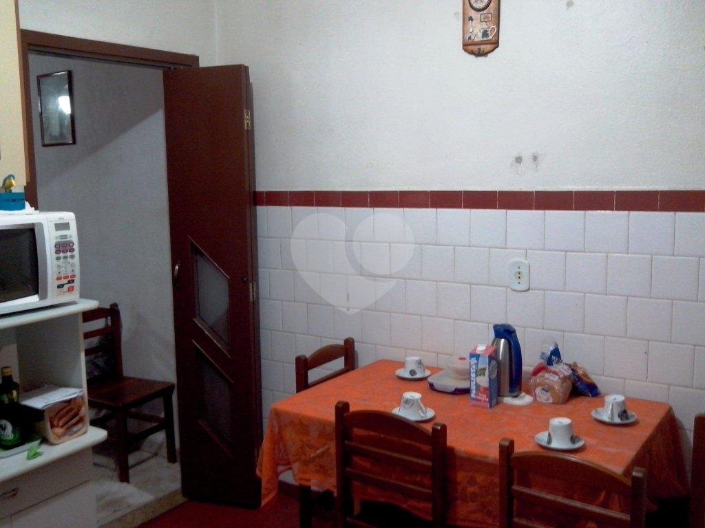 Sobrado à venda com 2 quartos, 198m² - Foto 4