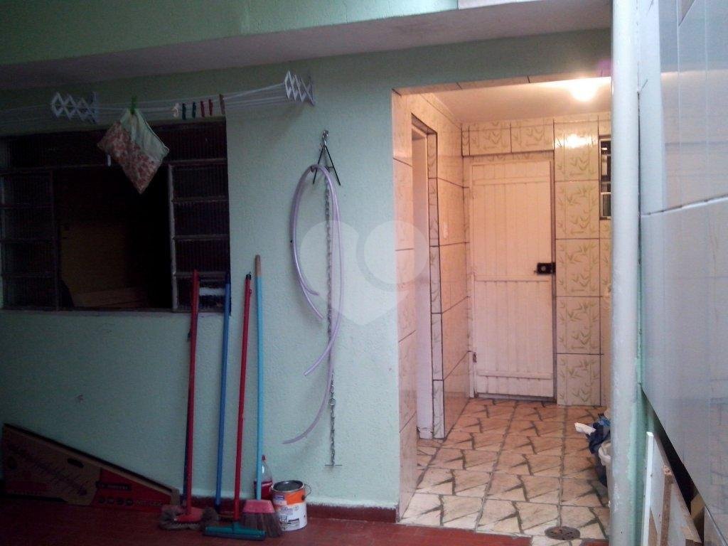 Sobrado à venda com 2 quartos, 198m² - Foto 12