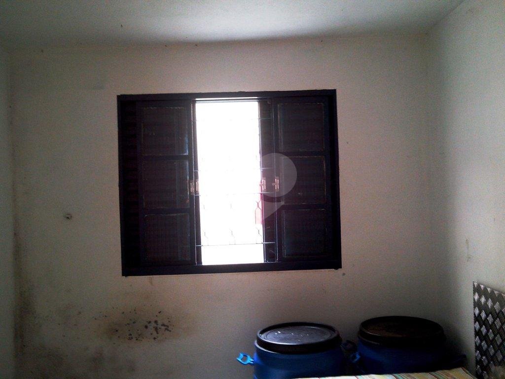 Sobrado à venda com 2 quartos, 198m² - Foto 18