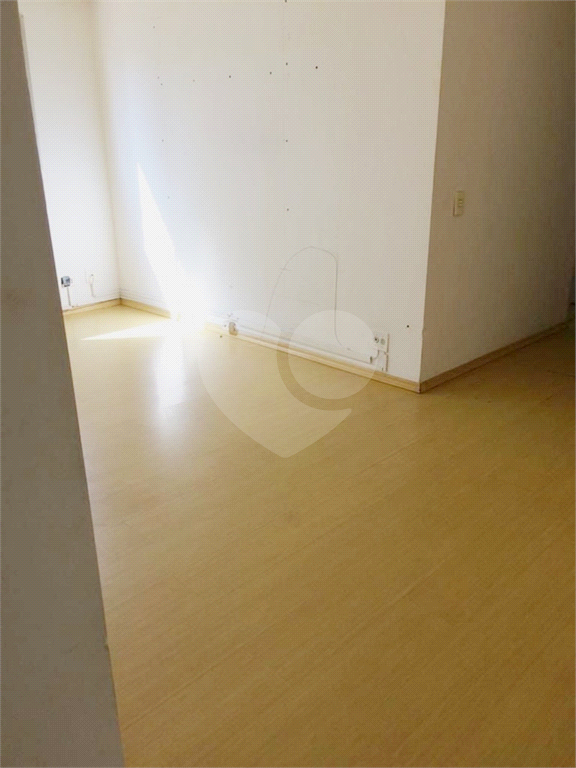 Apartamento no bairro de Santana na Rua Copacabana  2 dormitórios.