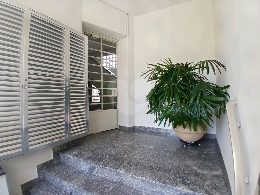 APARTAMENTO em SANTANA