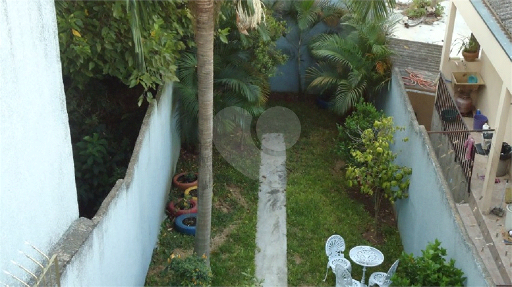 Sobrado a venda no bairro Isolina Mazzei de 3 quartos 2 vagas