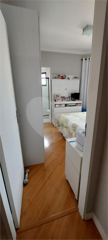 Apartamento na Santa Teresinha de 66m2 c/ 2 dormitórios sendo 1 sendo suíte, sacada, 2 vagas de gara