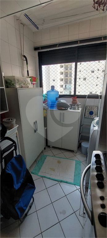 Apartamento na Santa Teresinha de 66m2 c/ 2 dormitórios sendo 1 sendo suíte, sacada, 2 vagas de gara