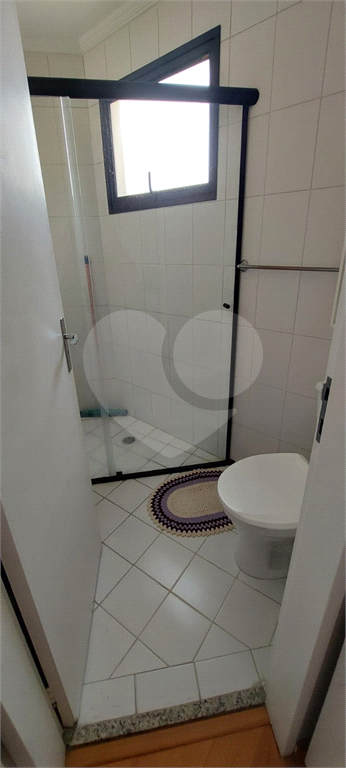 Apartamento na Santa Teresinha de 66m2 c/ 2 dormitórios sendo 1 sendo suíte, sacada, 2 vagas de gara