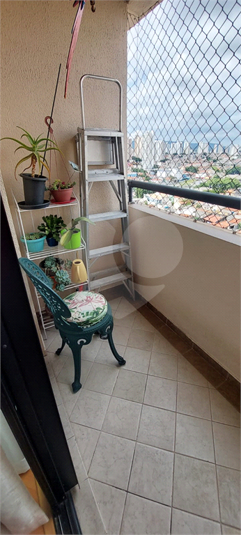 Apartamento na Santa Teresinha de 66m2 c/ 2 dormitórios sendo 1 sendo suíte, sacada, 2 vagas de gara