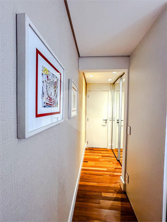 Apto Duplex no Alto de Santana: 3 suítes e 4 vagas
Residencial
SANTANA