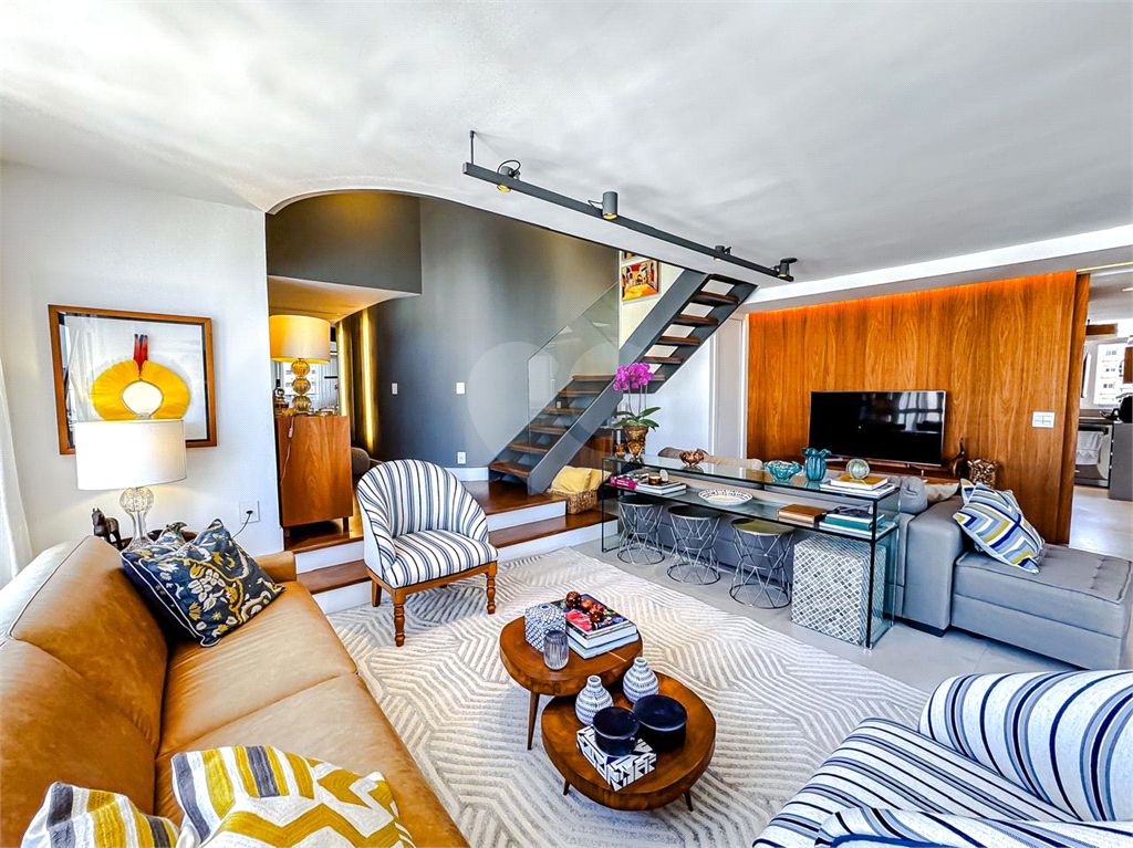 Apto Duplex no Alto de Santana: 3 suítes e 4 vagas
Residencial
SANTANA