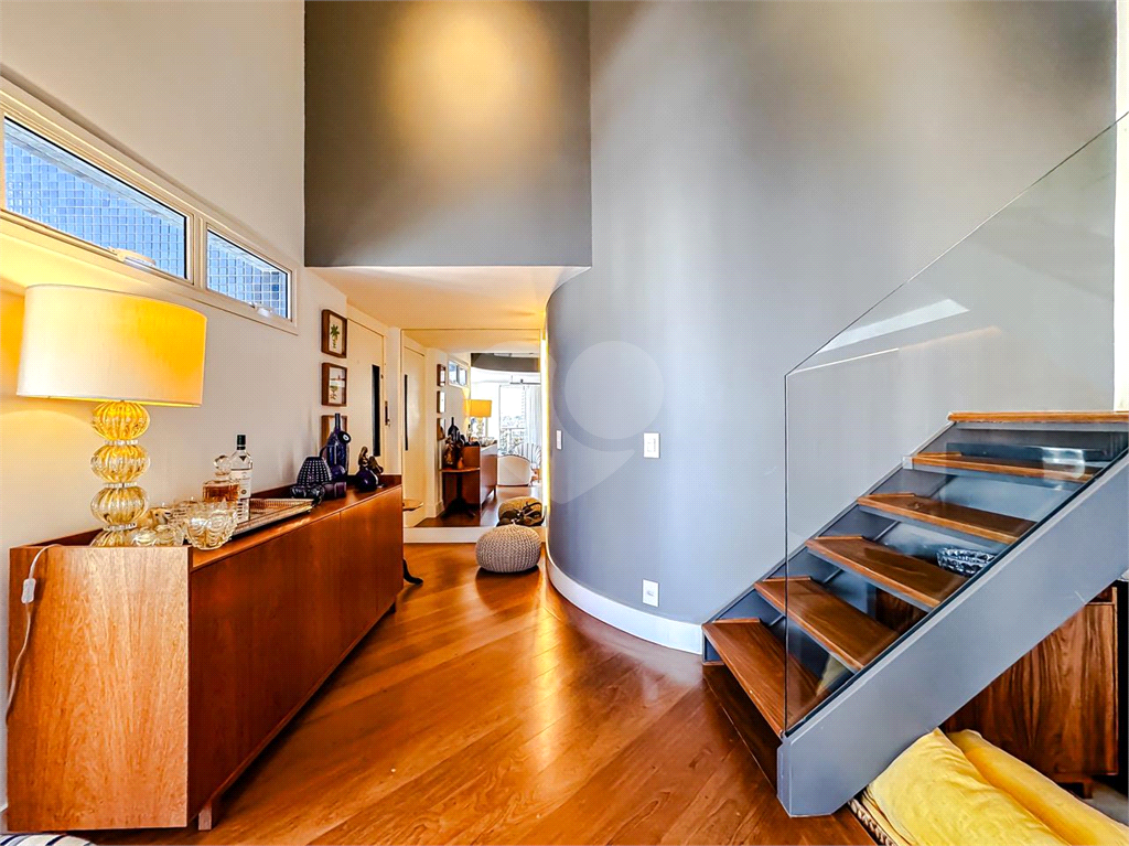 Apto Duplex no Alto de Santana: 3 suítes e 4 vagas
Residencial
SANTANA