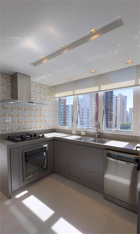 Apto Duplex no Alto de Santana: 3 suítes e 4 vagas
Residencial
SANTANA