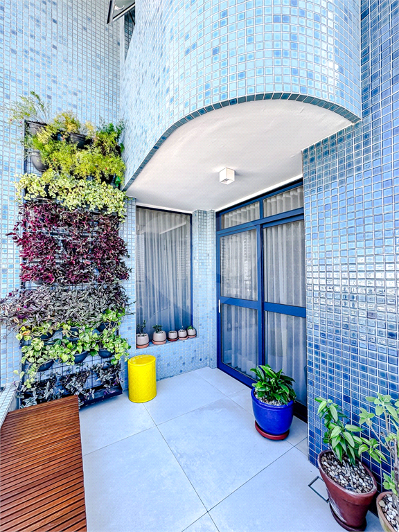 Apto Duplex no Alto de Santana: 3 suítes e 4 vagas
Residencial
SANTANA