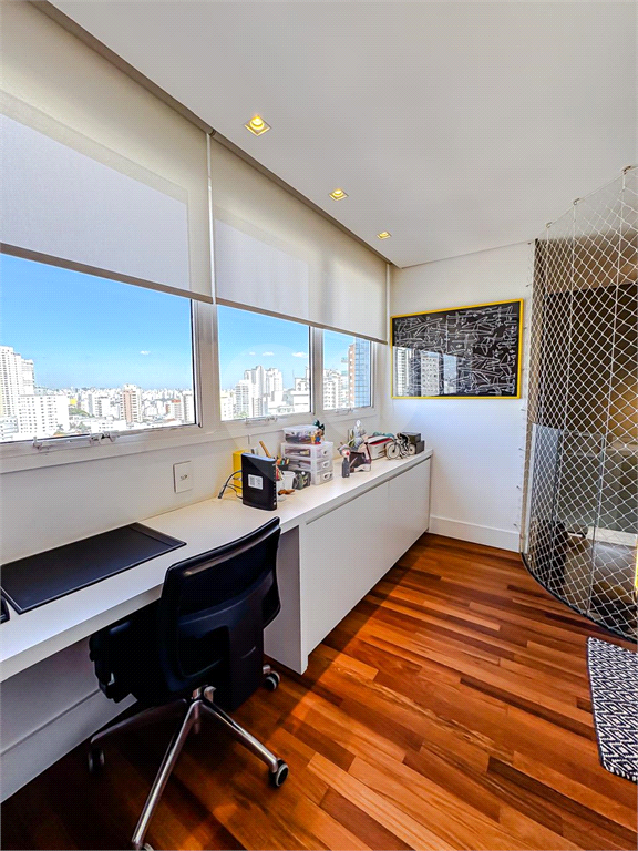 Apto Duplex no Alto de Santana: 3 suítes e 4 vagas
Residencial
SANTANA