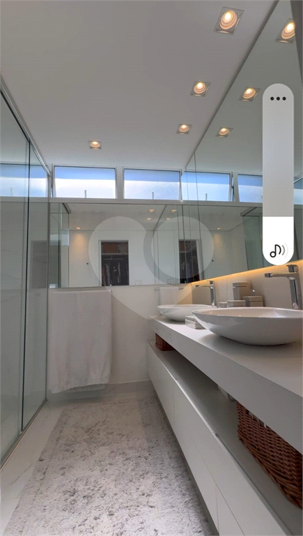 Apto Duplex no Alto de Santana: 3 suítes e 4 vagas
Residencial
SANTANA