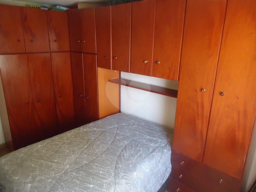 Apartamento á venda com 2 quartos, 1 vaga de garagem, com academia para terceira idade.