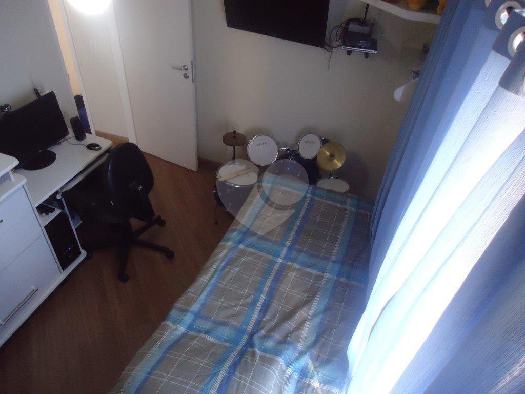 Apartamento á venda com 2 quartos, 1 vaga de garagem, com academia para terceira idade.