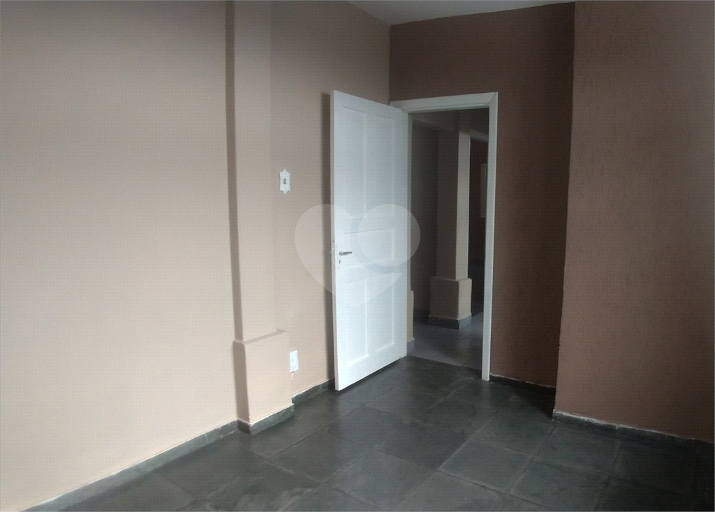 Casa à venda com 3 quartos, 230m² - Foto 13