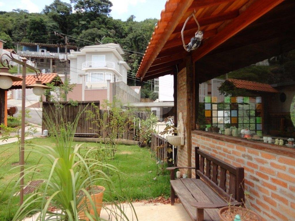 Serra da Cantareira Cond. Pq.Suíça, Casa Térrea 5 Dor, Suíte