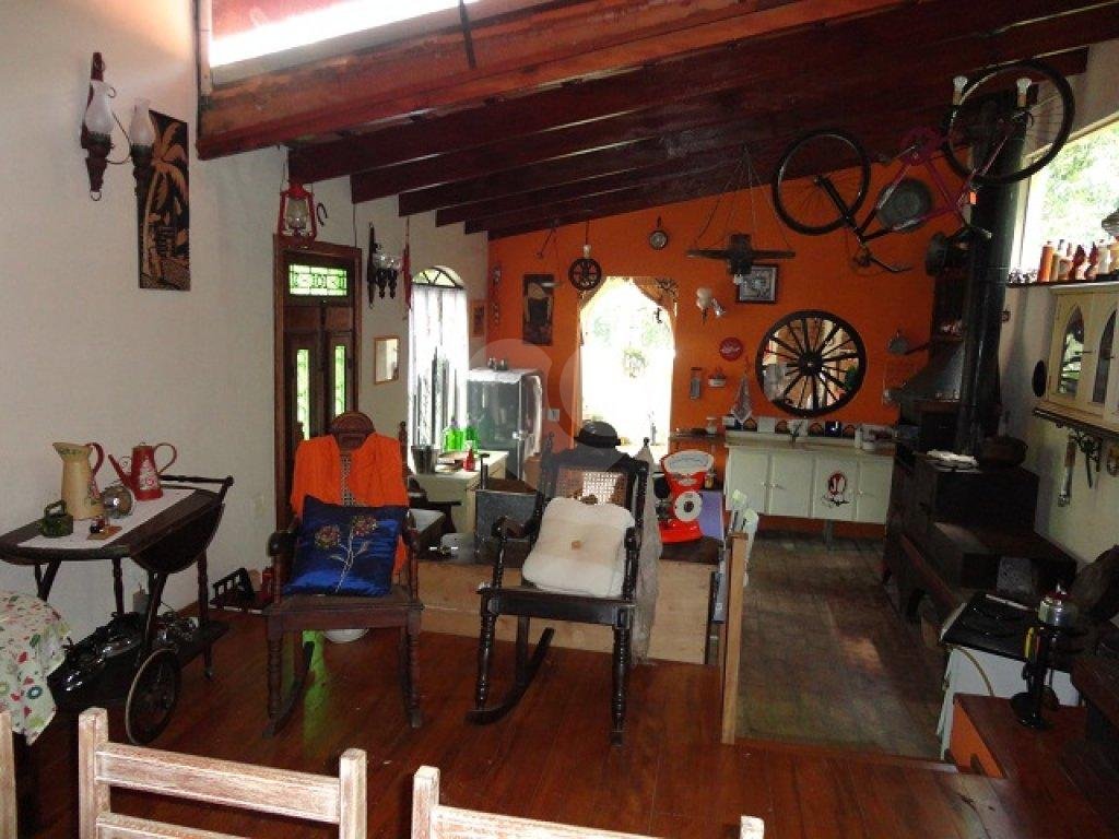 Serra da Cantareira Cond. Pq.Suíça, Casa Térrea 5 Dor, Suíte