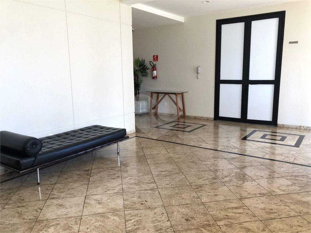 Apartamento com 3 dormitórios para venda no bairro de Santa Teresinha em São Paulo