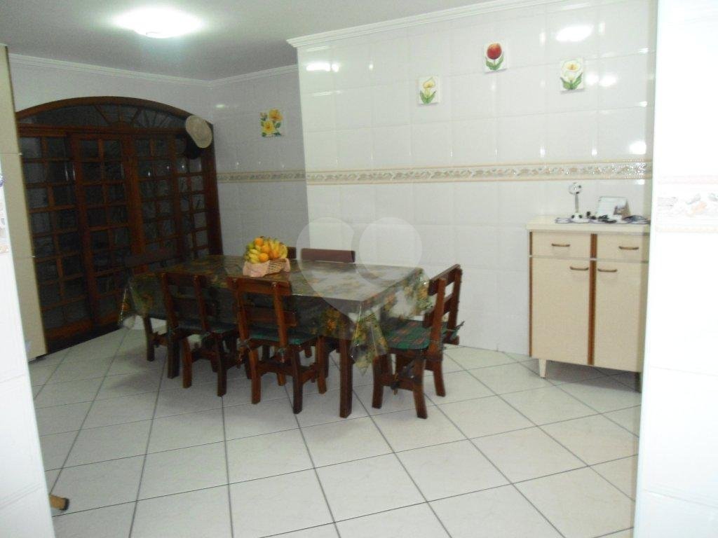 SOBRADO em VILA IRMÃOS ARNONI