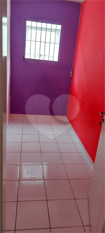  02 Casas no mesmo terreno, na casa da frente 03 quartos 01 suite,05 VAGAS, Vila Maria.