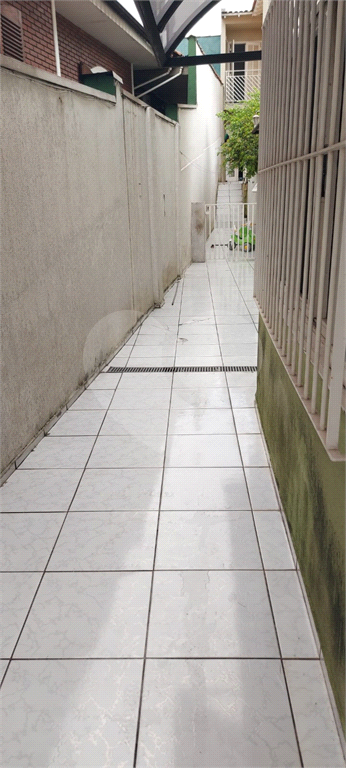  02 Casas no mesmo terreno, na casa da frente 03 quartos 01 suite,05 VAGAS, Vila Maria.