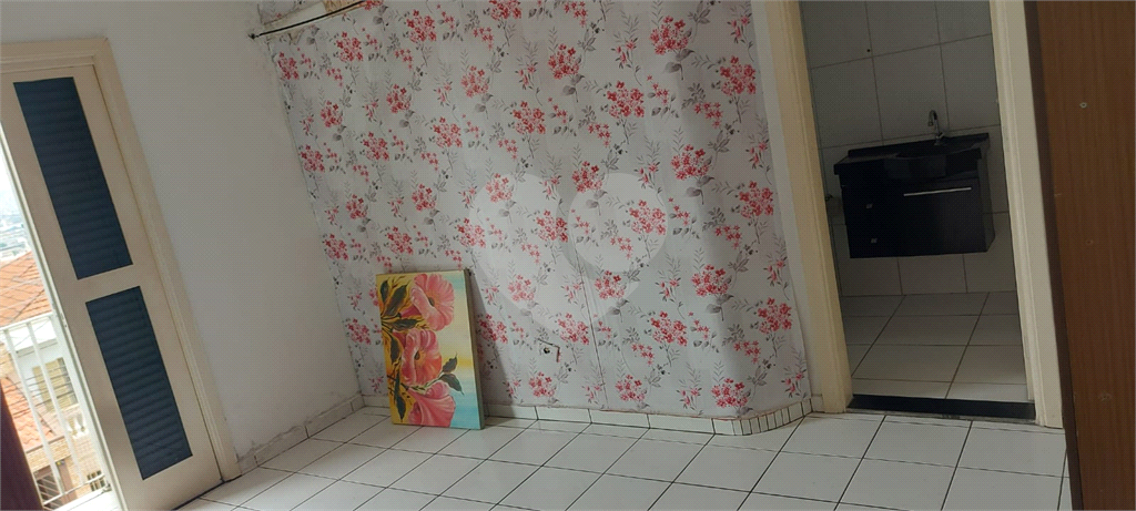  02 Casas no mesmo terreno, na casa da frente 03 quartos 01 suite,05 VAGAS, Vila Maria.