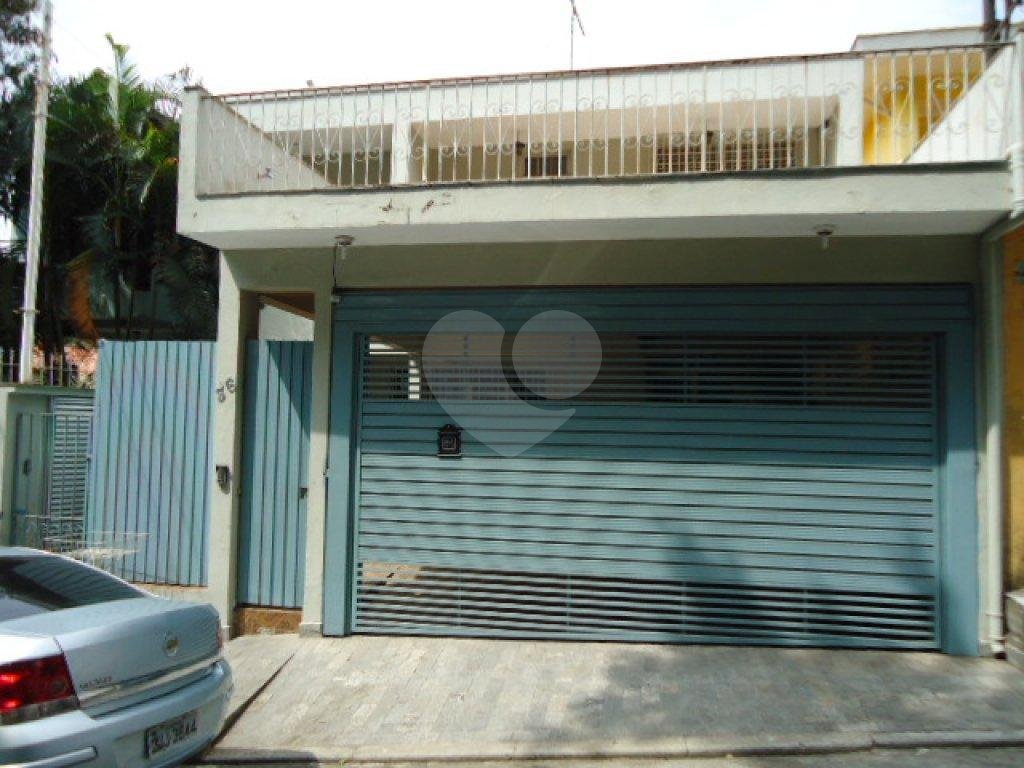 SOBRADO em BARRO BRANCO (ZONA NORTE)