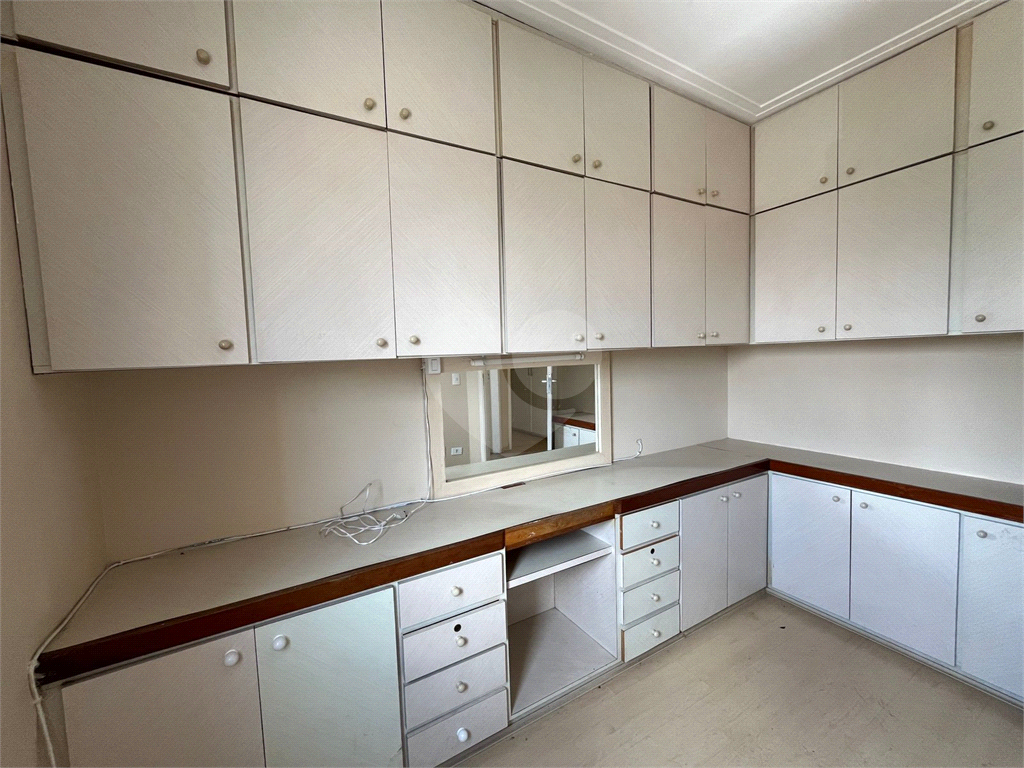 Apartamento à venda e aluguel com 3 quartos, 75m² - Foto 17