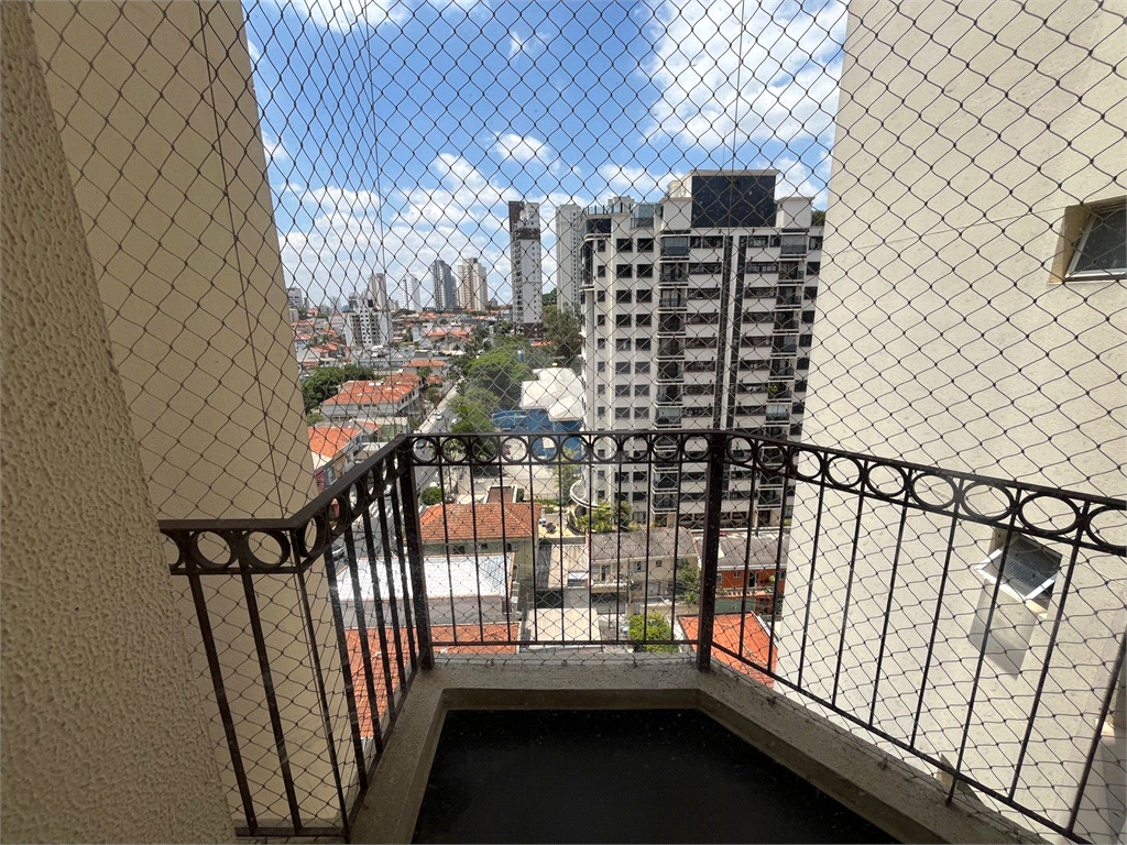 Apartamento à venda e aluguel com 3 quartos, 75m² - Foto 11