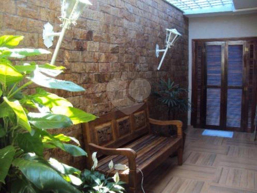 CASA em VILA CONSTANÇA