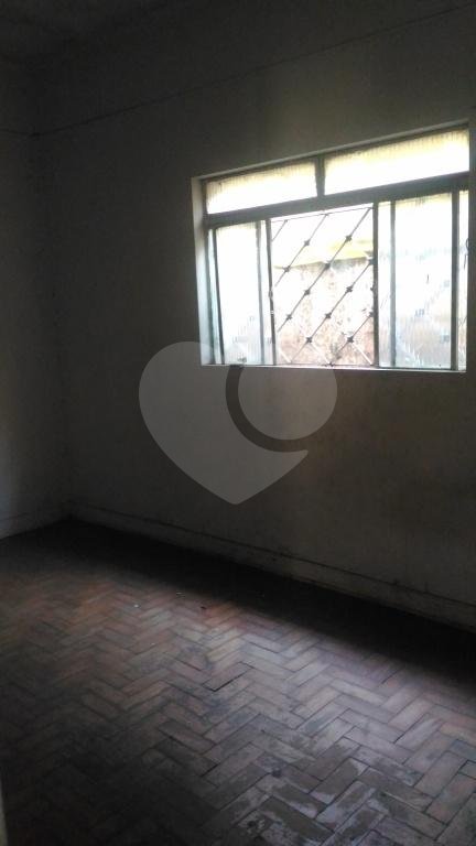 Casa à venda com 3 quartos, 200m² - Foto 16