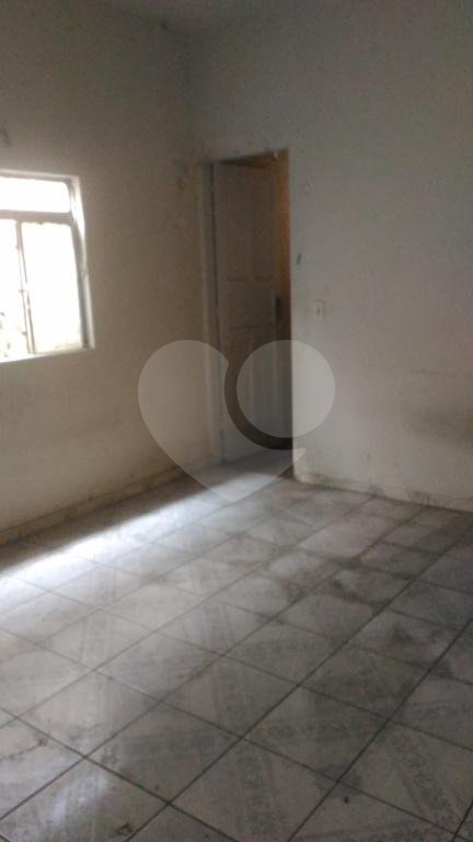 Casa à venda com 3 quartos, 200m² - Foto 18