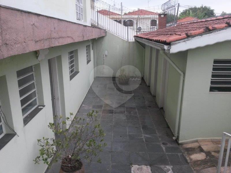 Casa à venda com 7 quartos, 200m² - Foto 16