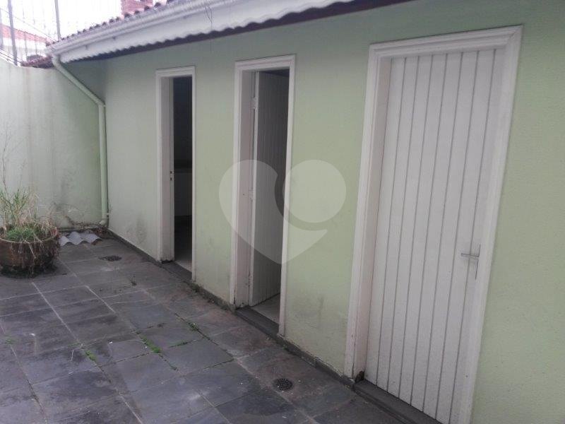 CASA COMERCIAL A VENDA NO TREMEMBÉ - 7 SALAS E 4 VAGAS DE GARAGEM - LOCALIZADA EM AVENIDA