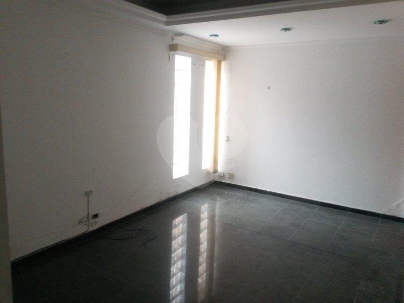 Casa à venda com 7 quartos, 200m² - Foto 8