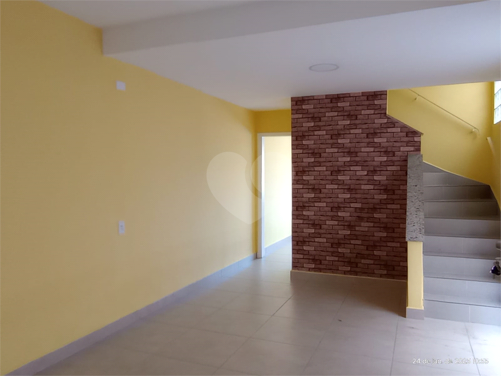 Sobrado à venda com 3 quartos, 150m² - Foto 2