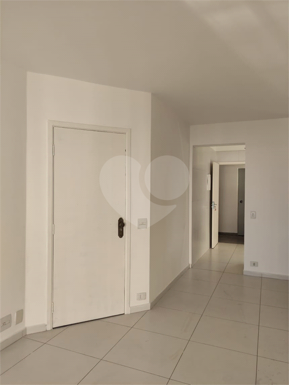 APARTAMENTO em TUCURUVI