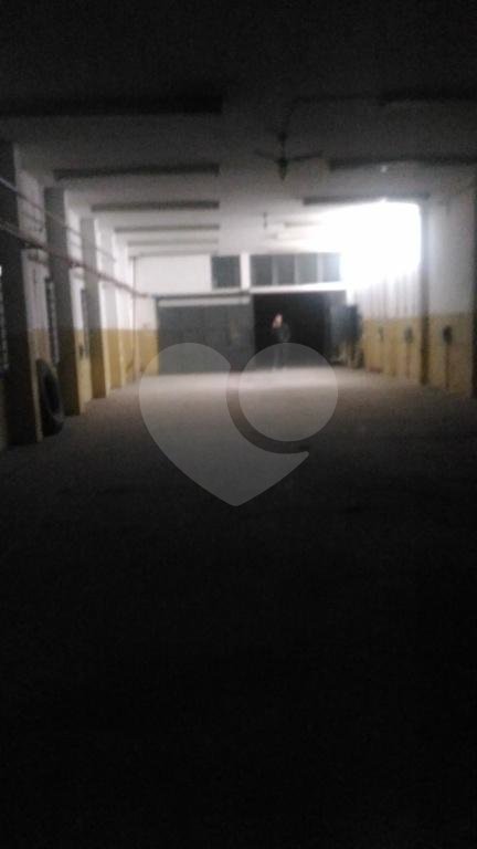 Prédio com galpão industrial/comercial, no bairro da Casa Verde
