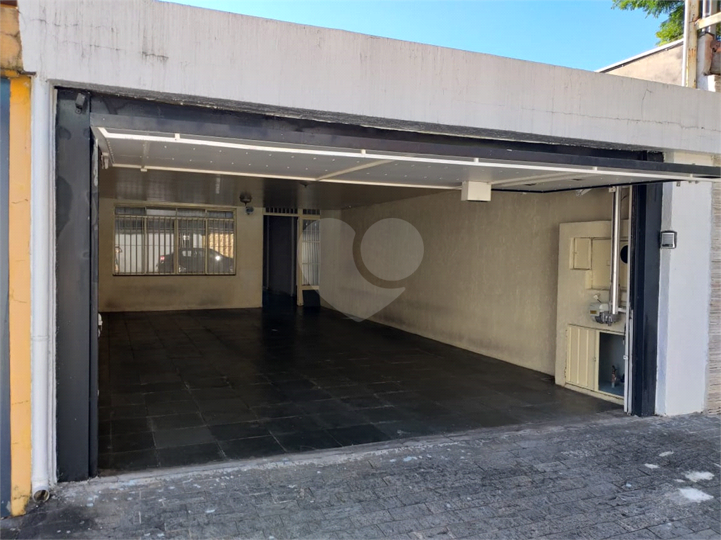 Sobrado à venda e aluguel com 3 quartos, 350m² - Foto 29