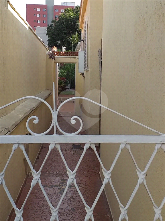 CASA TERREA NA PARADA INGLESA COM MUITOS COMODOS E EDICULA
