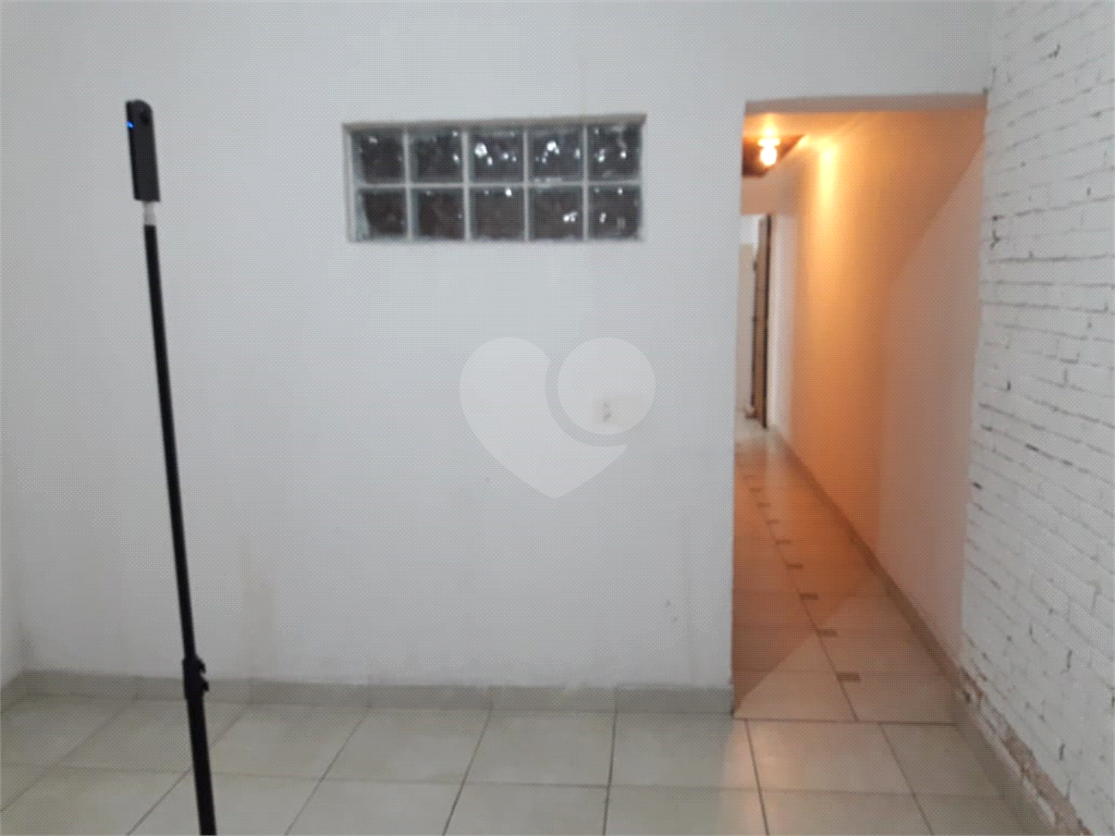 CASA TERREA NA PARADA INGLESA COM MUITOS COMODOS E EDICULA