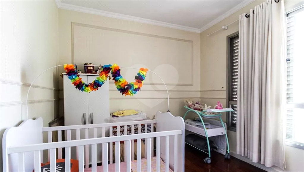 Apartamento com Vista Panorâmica - 130m², Mobiliado e 3 Vagas de Garagem