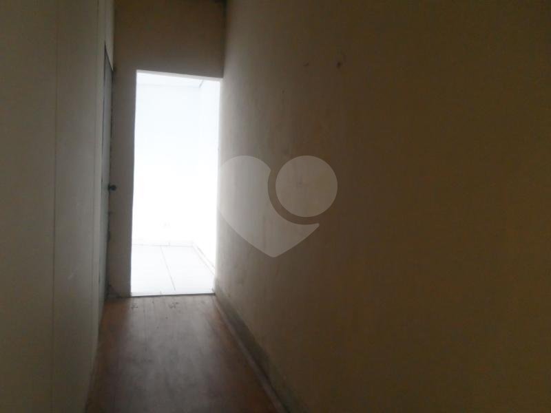 Excelente Localização na Avenida Casa Verde