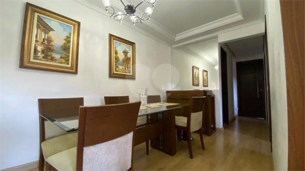 Apartamento na Vila Paiva.