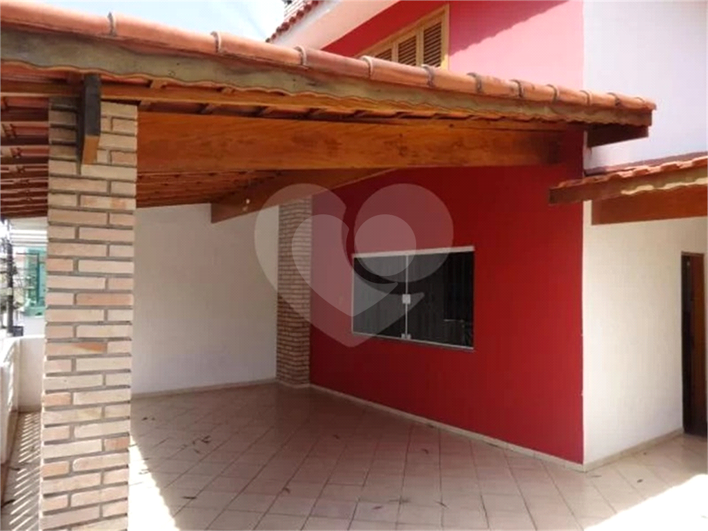 Casa à venda com 4 quartos, 260m² - Foto 3