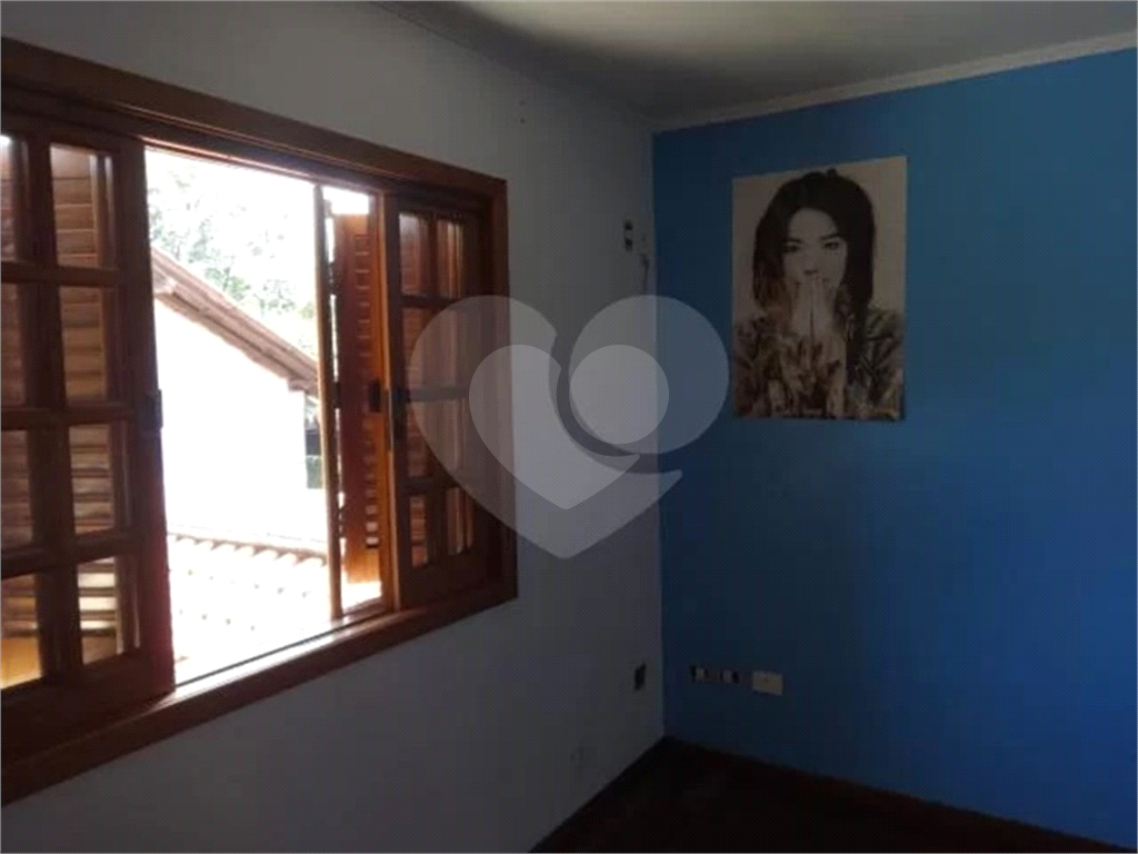 Casa à venda com 4 quartos, 260m² - Foto 16