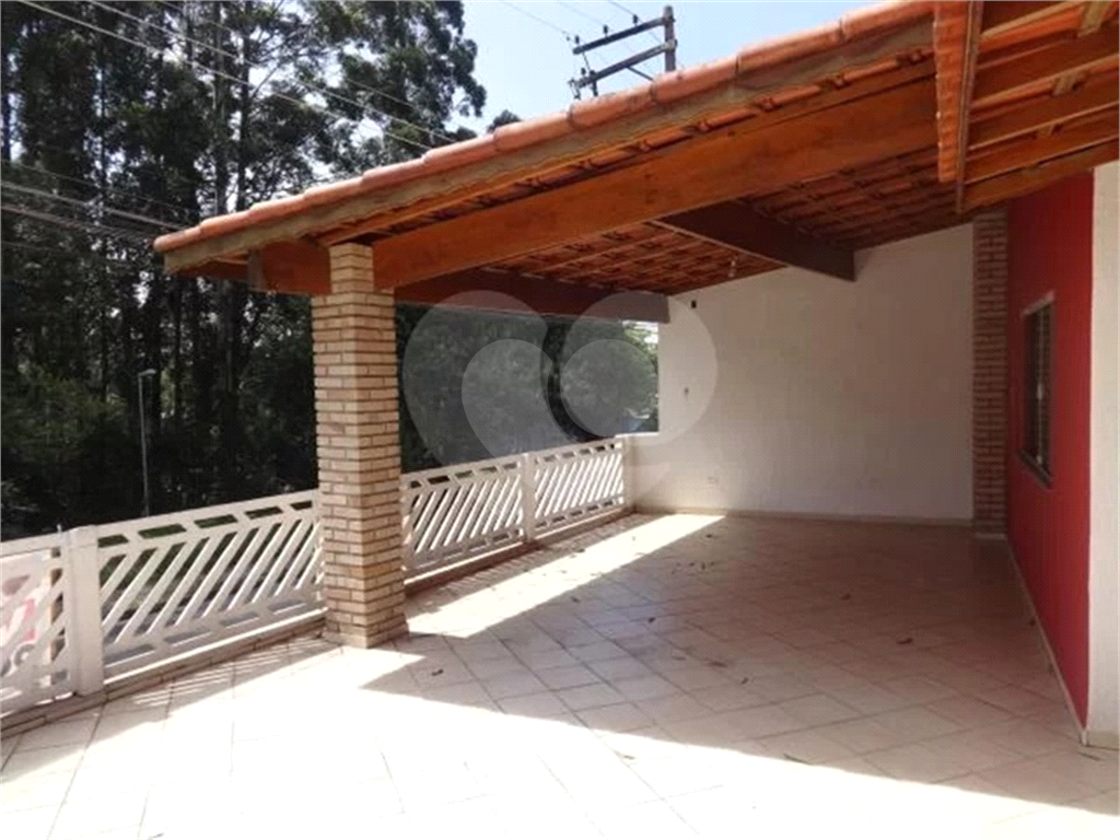 Casa à venda com 4 quartos, 260m² - Foto 2