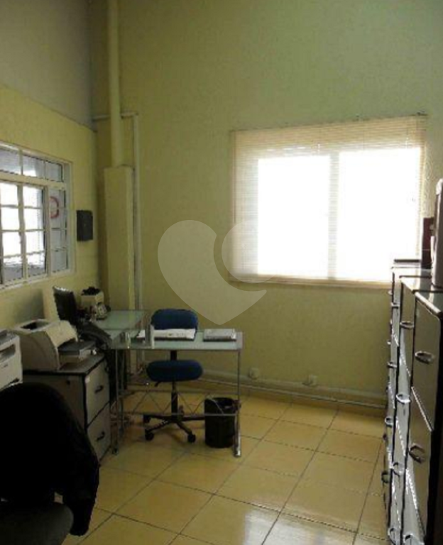 Prédio comercial à venda no Jardim Paraíso com 2 andares